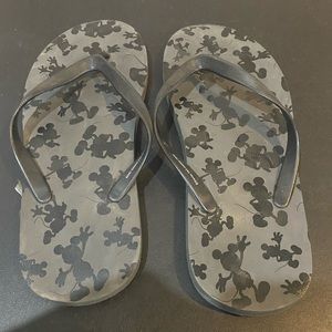 Disney Mickey slippers used